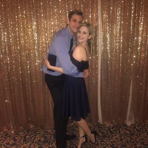 Meet your Posher, Lora